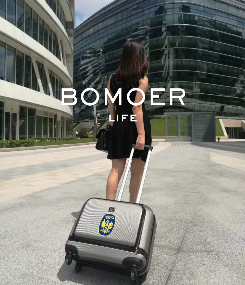 BOMOER铂缦教您出差如何折叠西装衬衫